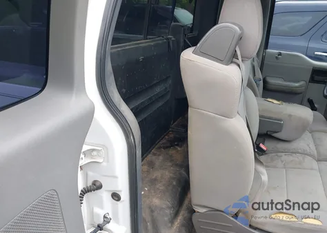 2005 Ford F-150 Stx/Xl/Xlt z USA, uszkodzony, nr VIN 1FTRF12295NB84343